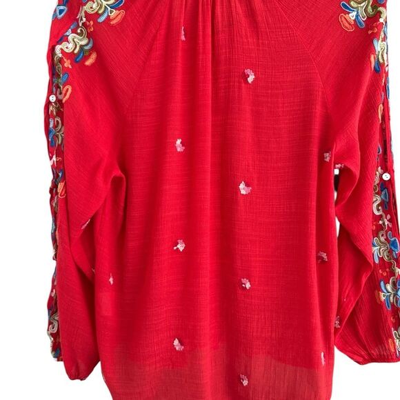 Figueroa and Flower Red Embroidered Size Medium Relaxed Blouse - Picture 3 of 7